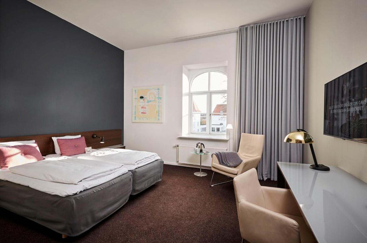 Hotel Comwell Kellers Park à Brejning Extérieur photo